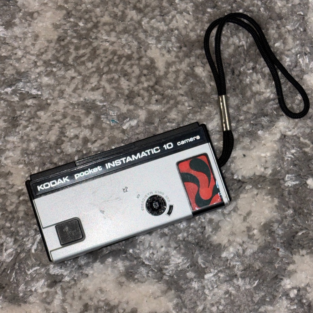Kodak Pocket Instamatic 10 Camera - Black and Silver
